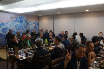 贅沢な温泉のあとの旅館の美味しい食事は最高です！😋🍺