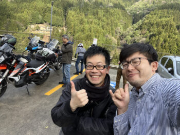 スーパールーキーと噂のYさん。私より年が若い方がいる国内ツーリングは初めてだったかも？笑家が近所なのでいつものハーレーではなくスクーターでぷらっと来てくださいました。