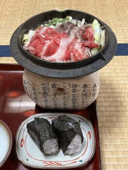 おにぎりとすき焼きという最高の組み合わせ