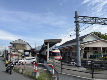 近所の湯田中駅には、インバウンドでも大活躍中の特急湯けむり号が待機