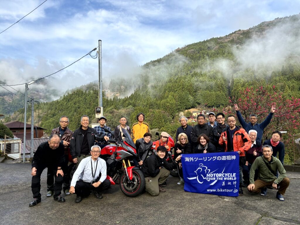 海外ツーリングの道祖神国内ツーリングイベント集合写真