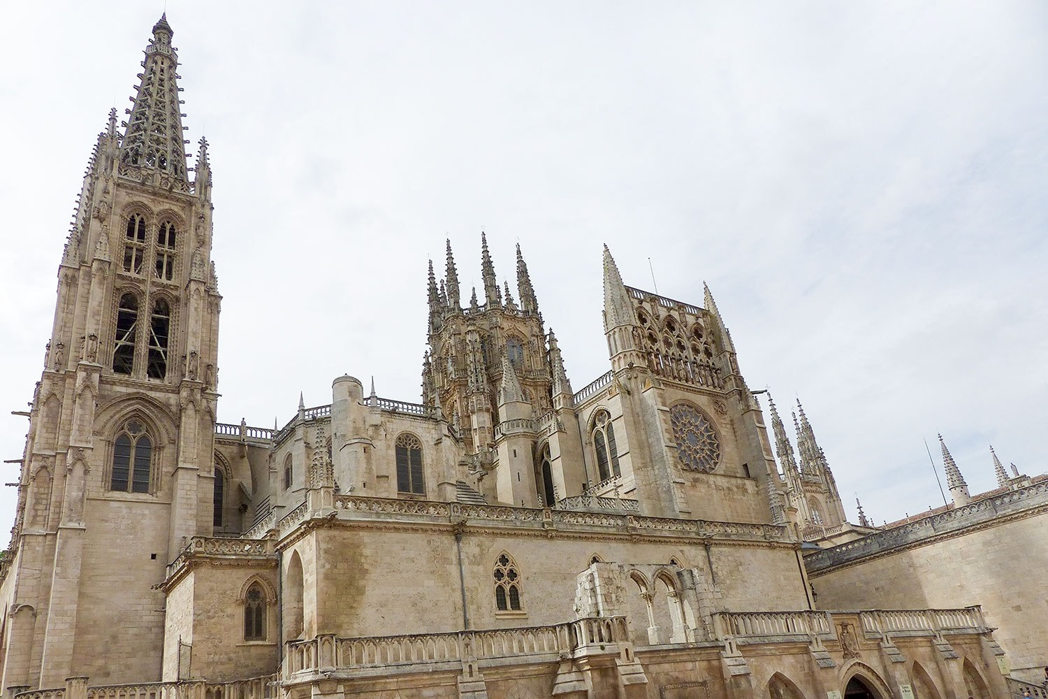 スペイン 美食とアートを求めて 北部バスク地方周遊 10日間 海外ツーリングの道祖神