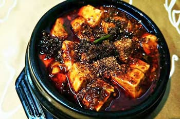 四川料理の定番「麻婆豆腐」