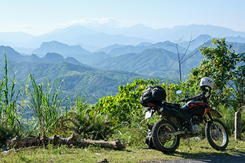 きれいな山並みが広がる北部ベトナム 