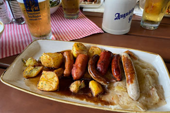 ミュンヘンビールにはソーセージが合う