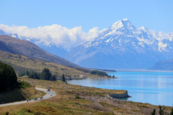 プカキ湖展望台からの迫力のマウントクック