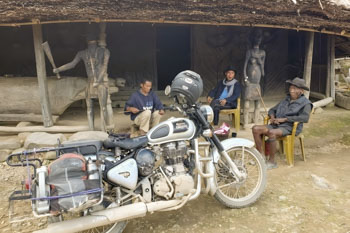 味のある木彫り屋
