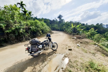 降雨後のダートは注意