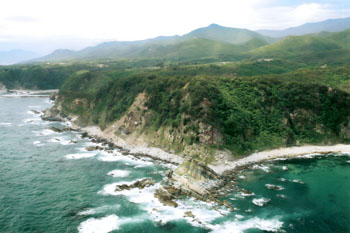 迫力の正東津海岸段丘